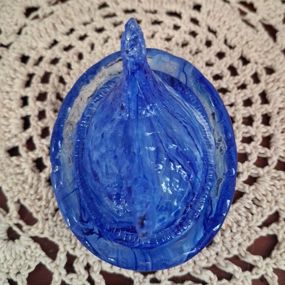 Blue Slag glass hen on a nest salt cellar - Picture 4 of 4